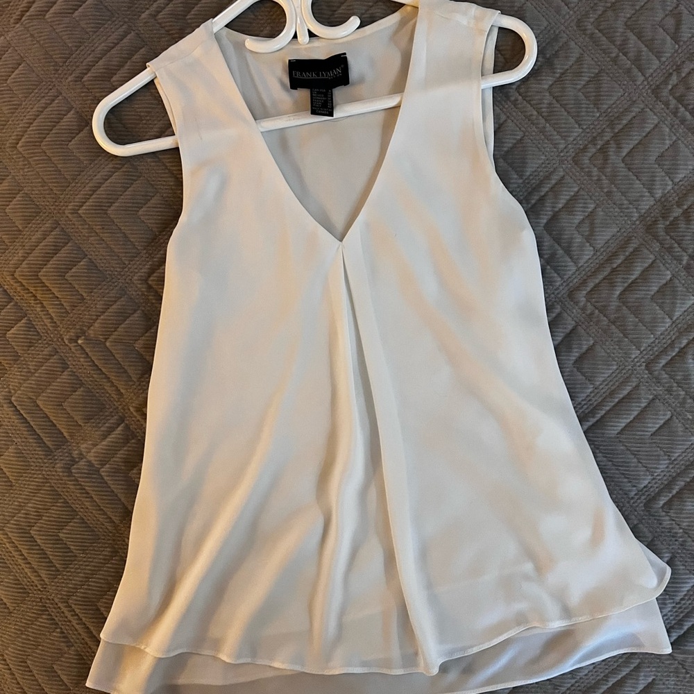 Frank Lyman Design White Sleeveless Blouse